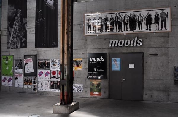Moods Zürich und die JazzBaragge: Ein Vorhang verwandelt den Konzertsaal in eine Jam-Bar